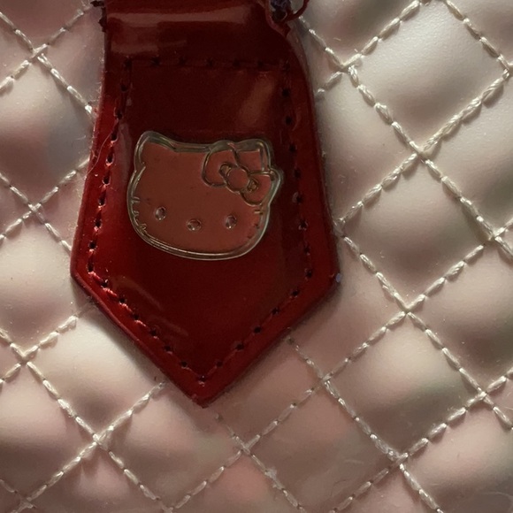 🎀 Hello Kitty x Loungefly Quilted Patent Leather Satchel 🎀 - Picture 7 of 11